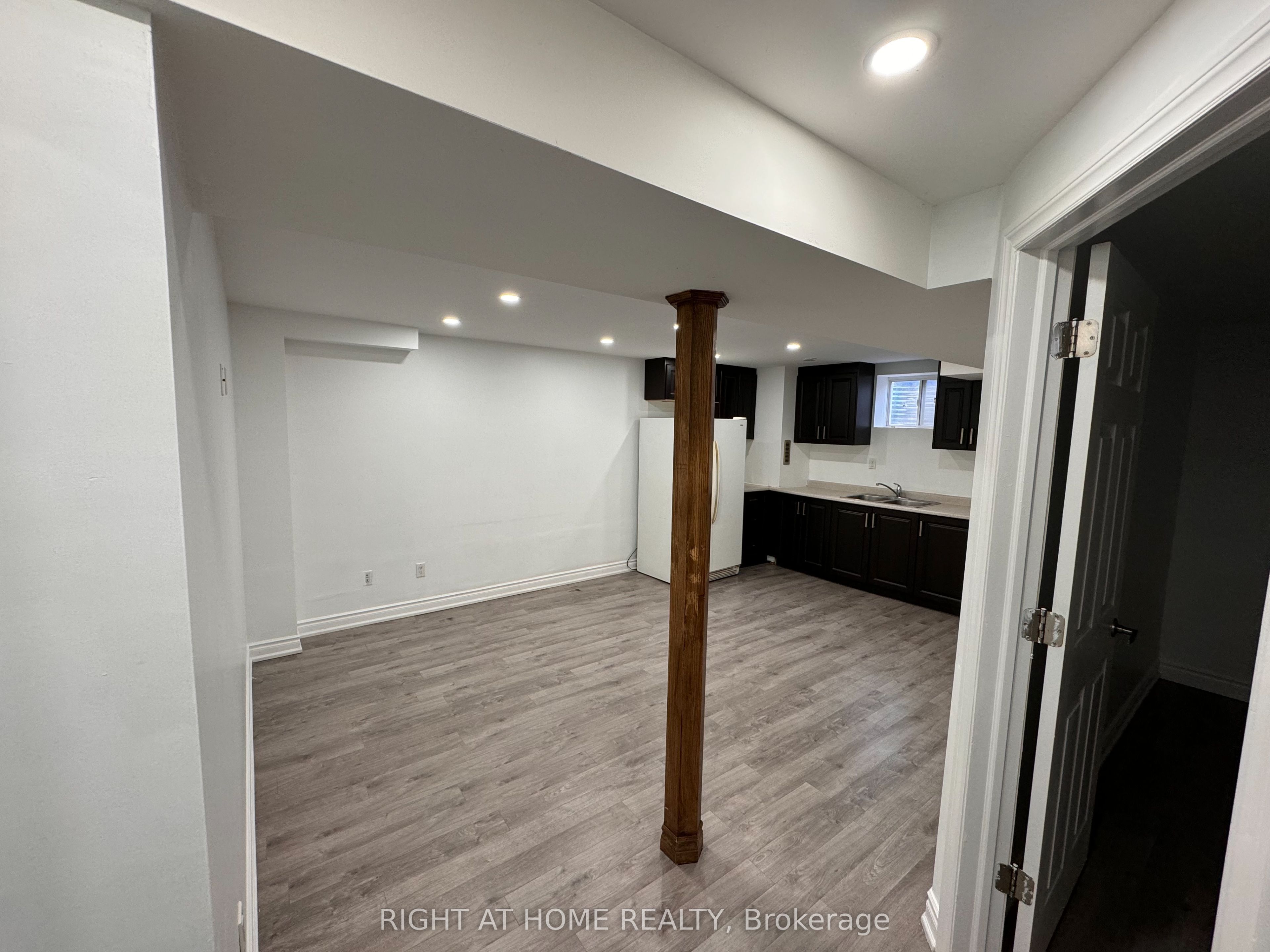 898 Philbrook Drive