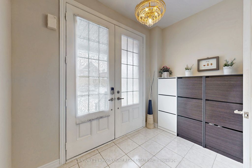 Photo of 521 McGregor Farm Trail, Newmarket, ON L3X 0H7 (MLS # N12754394)