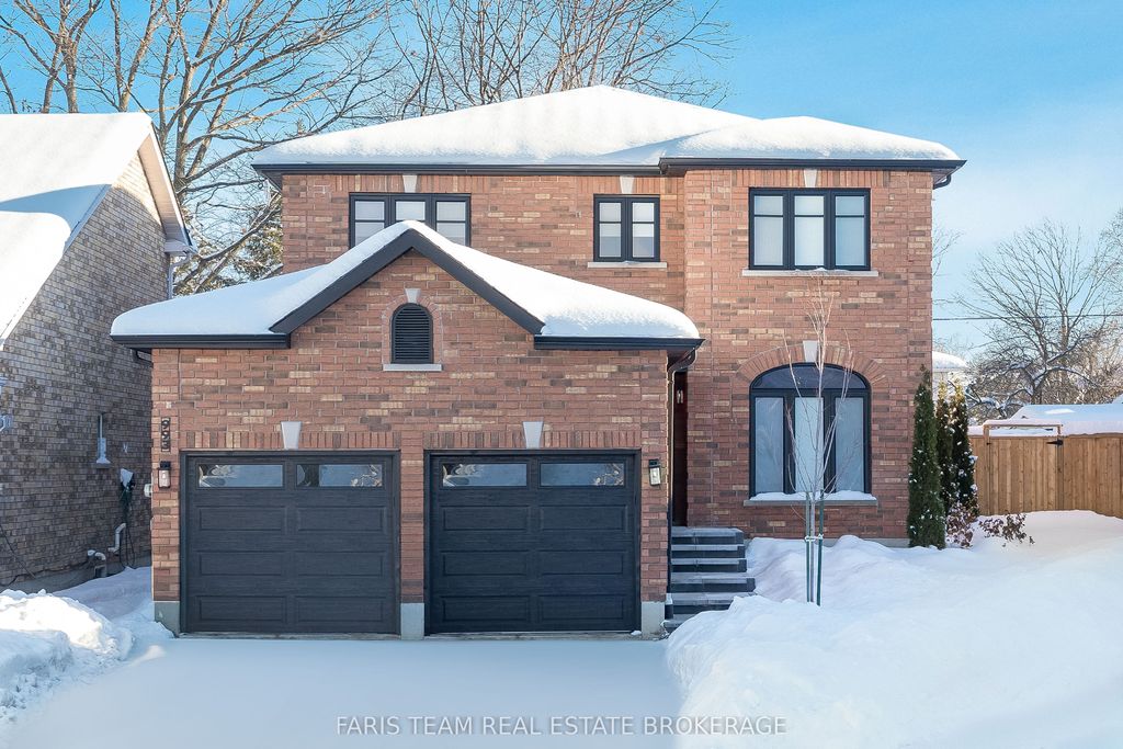 Photo of 993 Whitney Crescent, Midland, ON L4R 5N3 (MLS # S12710632)