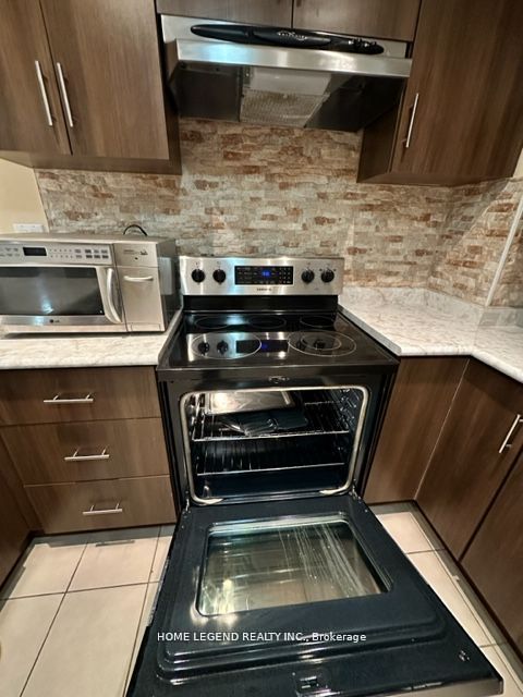 31 Lady Fern Basement Drive