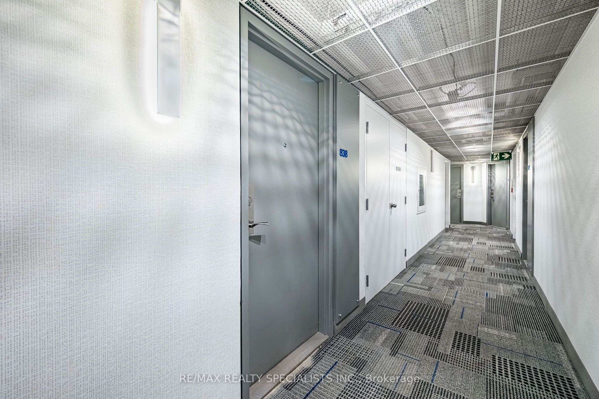 250 Manitoba Street 838