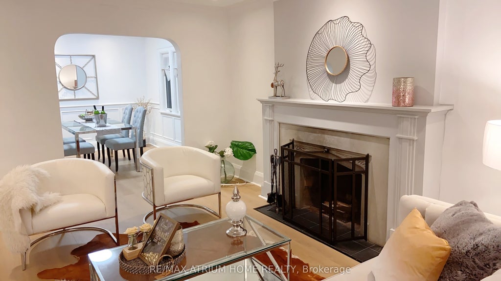 Photo of 361 Fairlawn Avenue, Toronto, ON M5M 1T5 (MLS # C13751208)