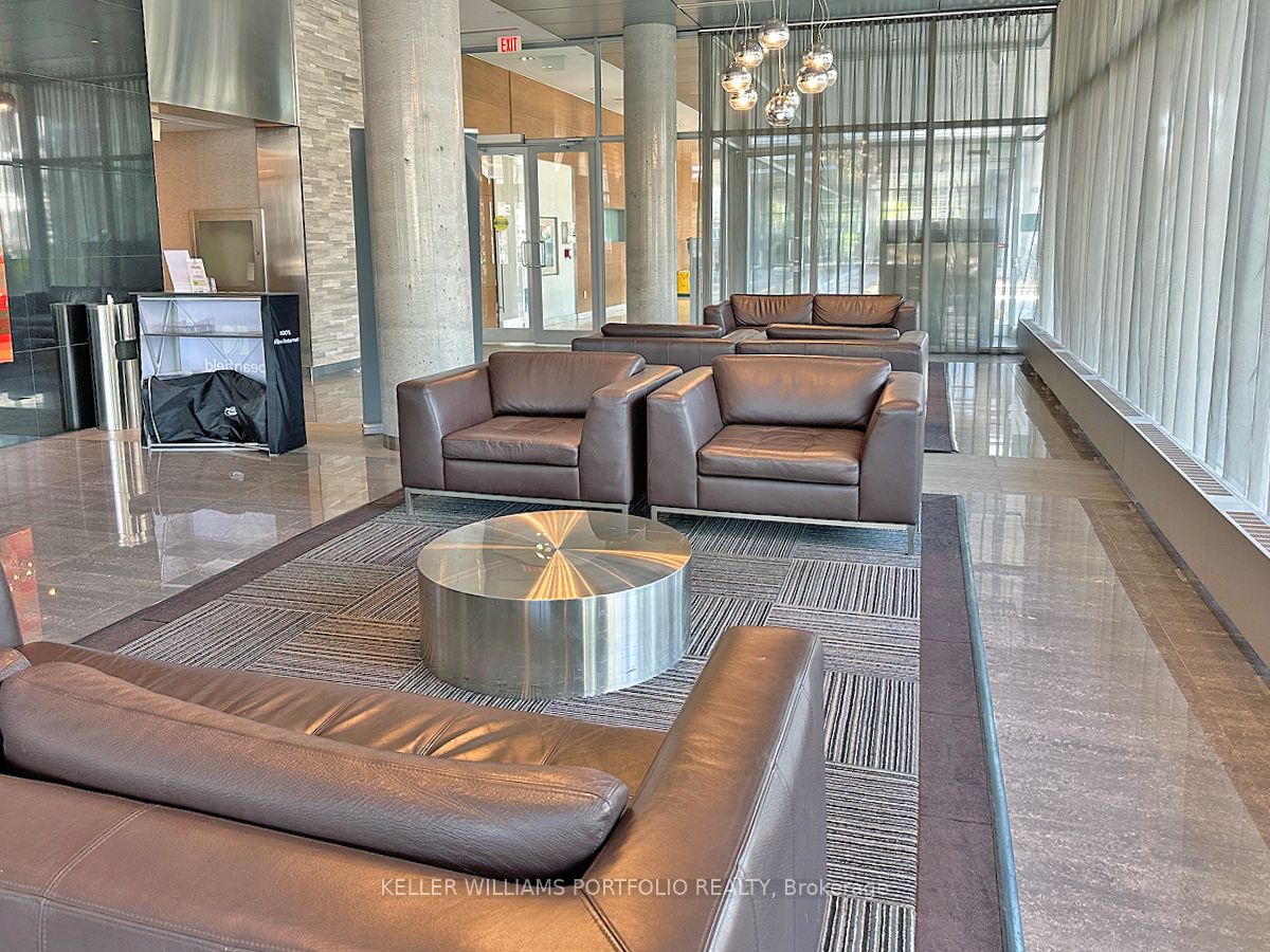 4K Spadina Avenue 1618