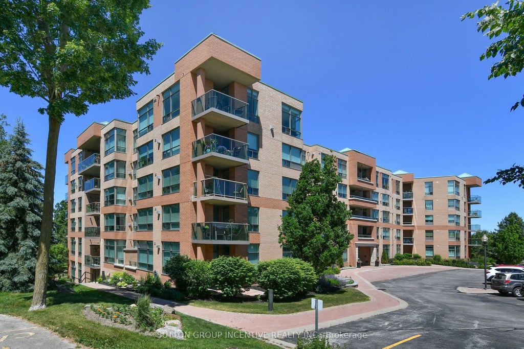 Photo of 4 Briar Hill Heights #308, New Tecumseth, ON L9R 1Z7 (MLS # N13236210)