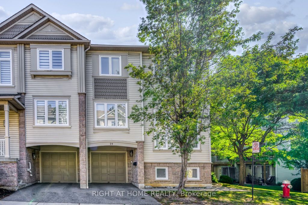 Photo of 7101 Branigan Gate #29, Mississauga, ON L5N 7S2 (MLS # W13539812)