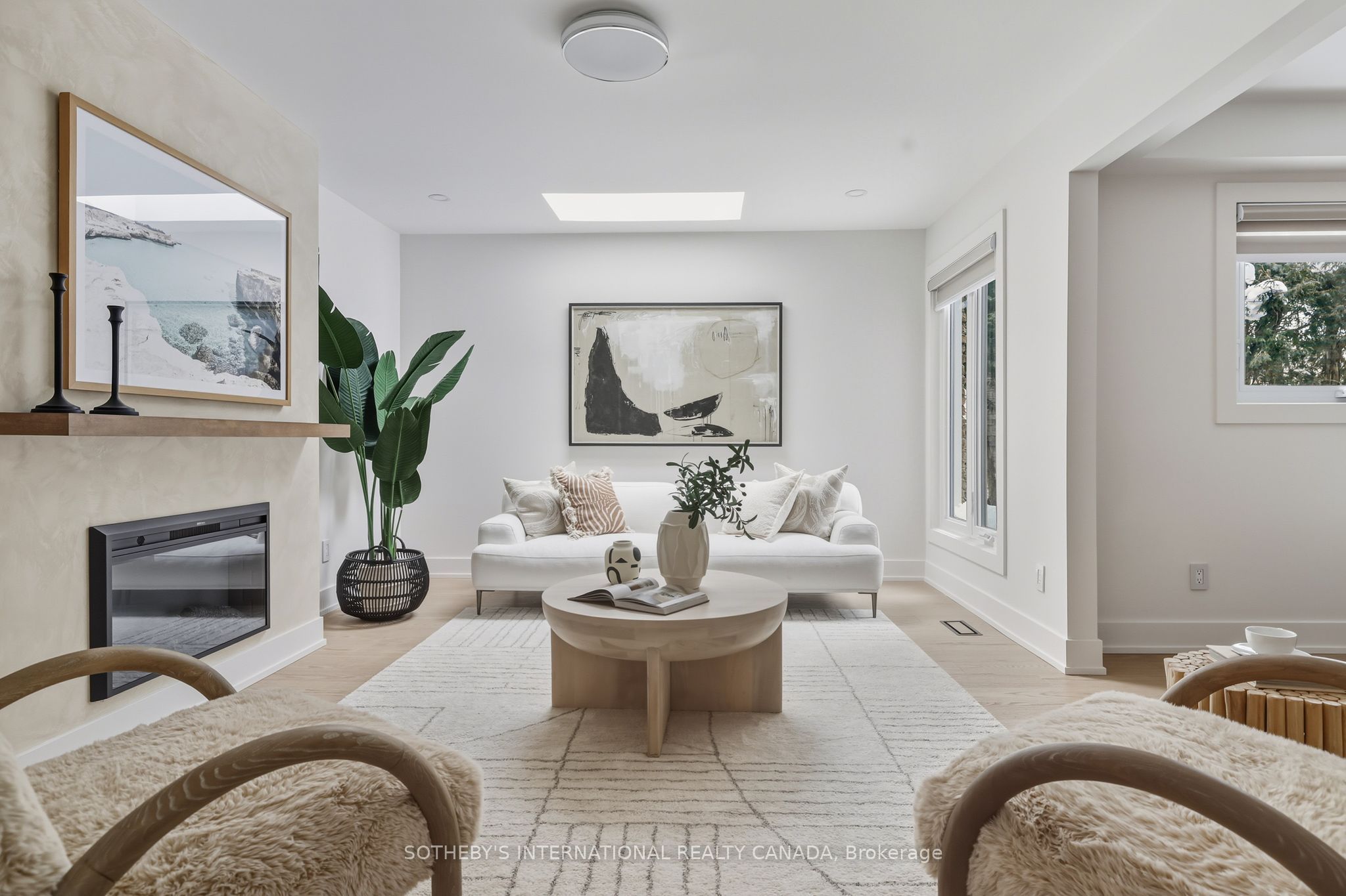 4 Dersingham Crescent