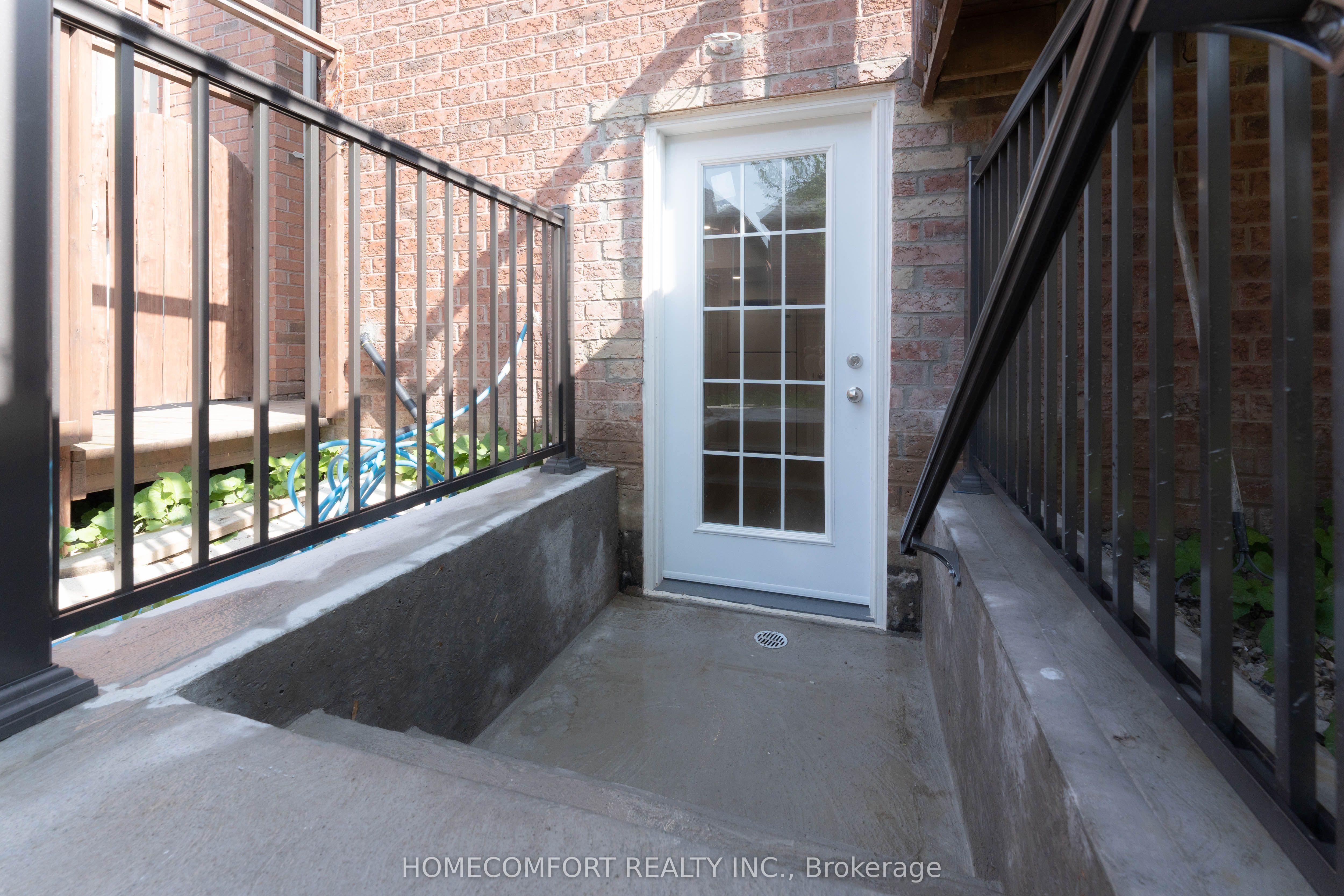 369 Tower Hill Road bsmt