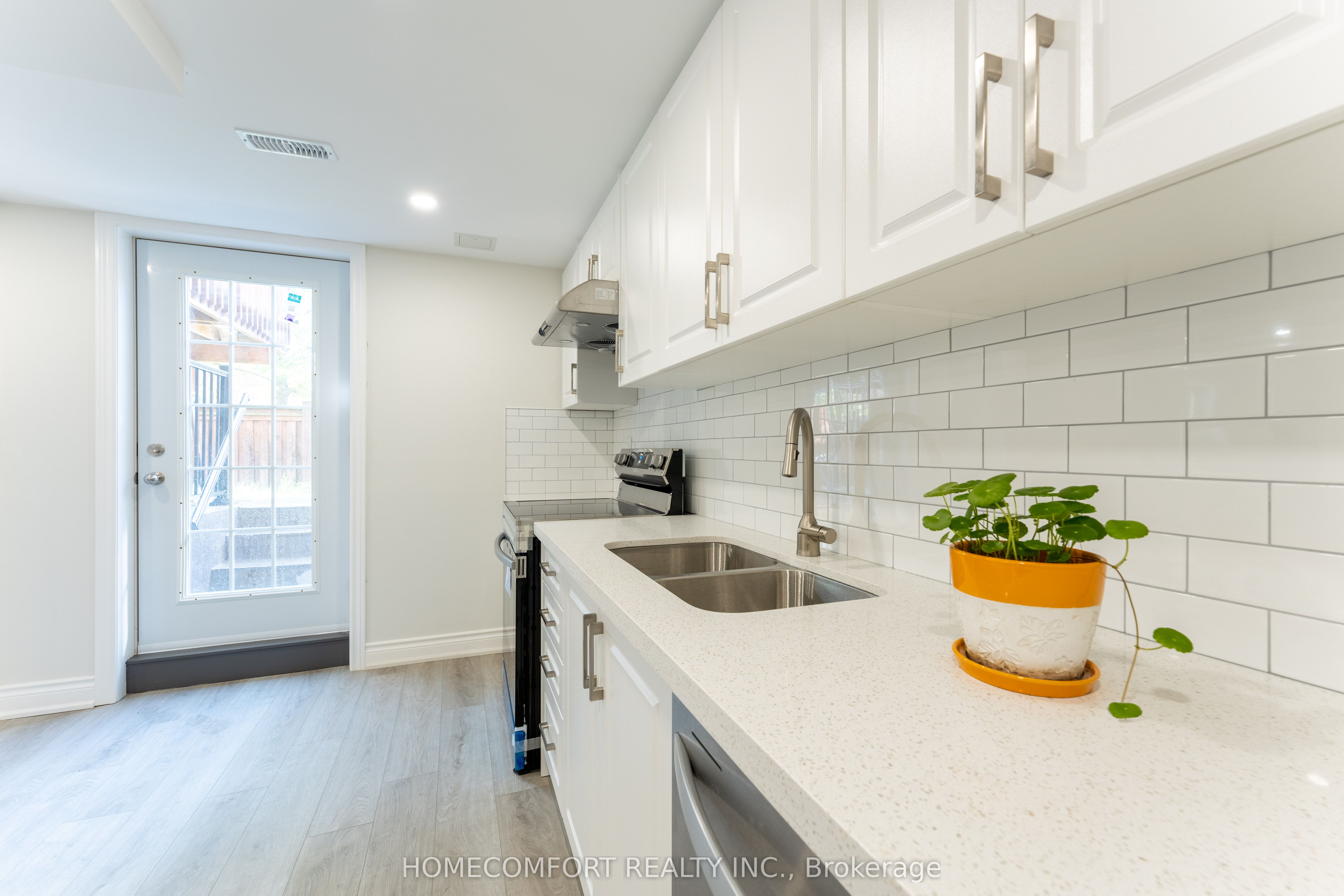 369 Tower Hill Road bsmt