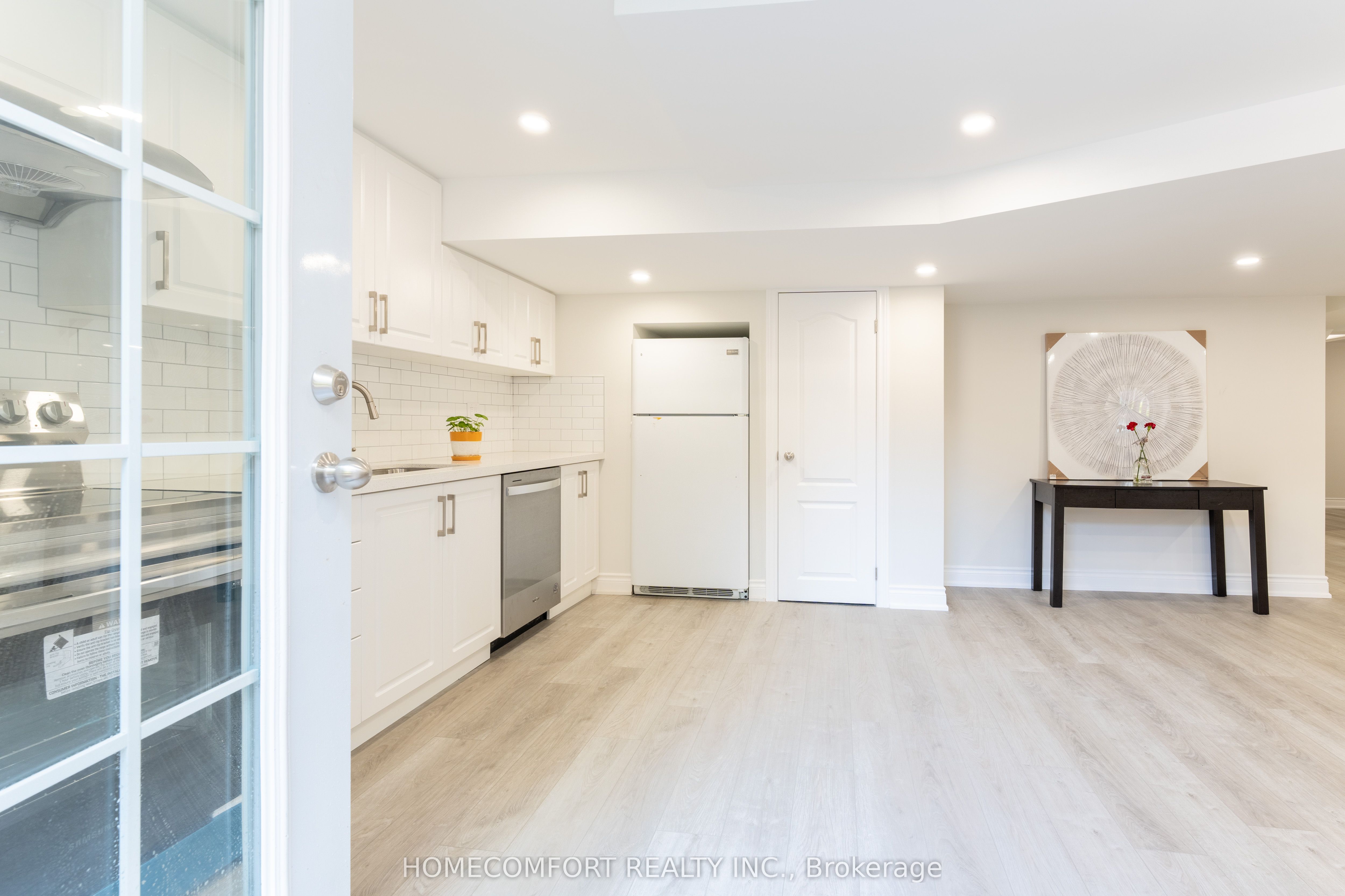 369 Tower Hill Road bsmt