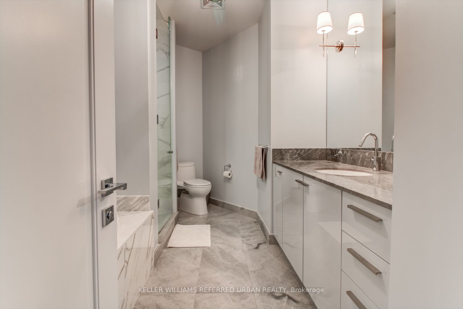 88 Davenport Road 302