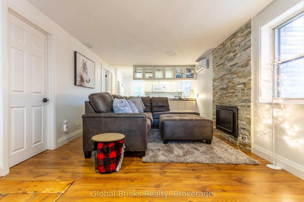 Photo of 648 10th Line, Innisfil, ON L9S 3N7 (MLS # N13776990)