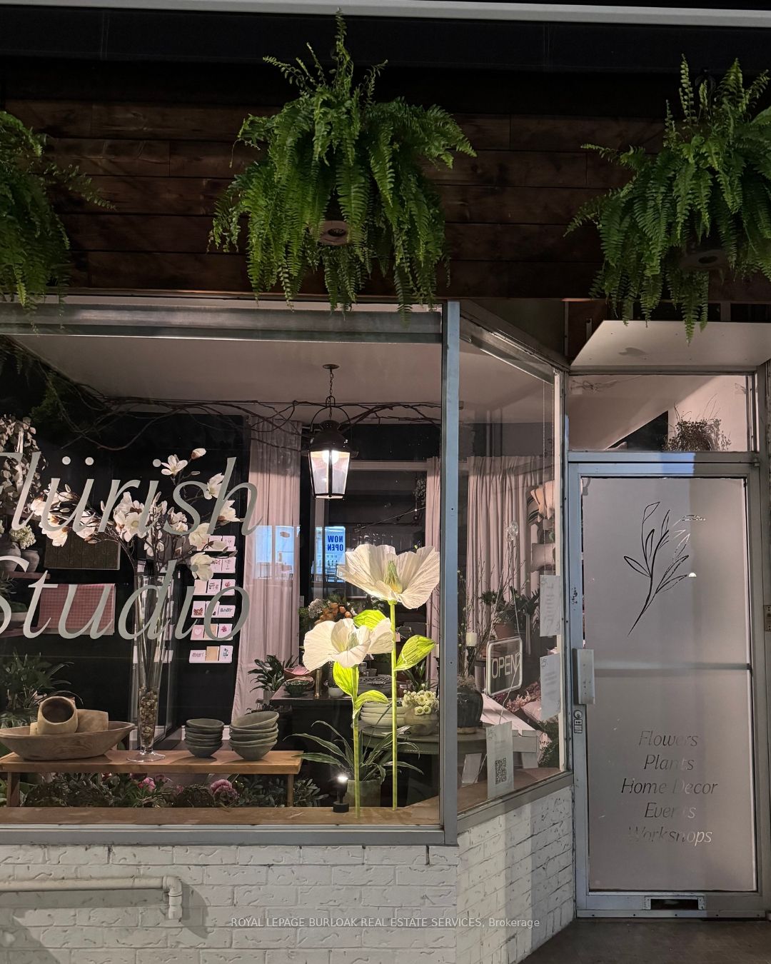 3130 Dundas Street W