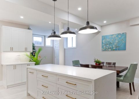 2421 Eighth Line Oakville ON L6H 7L7