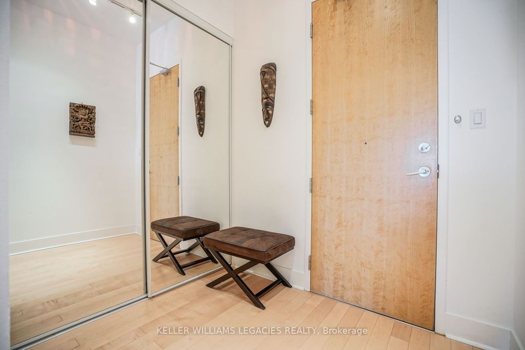 Photo of 562 Eglinton Avenue E #302, Toronto, ON M4P 1P1 (MLS # C12471536)