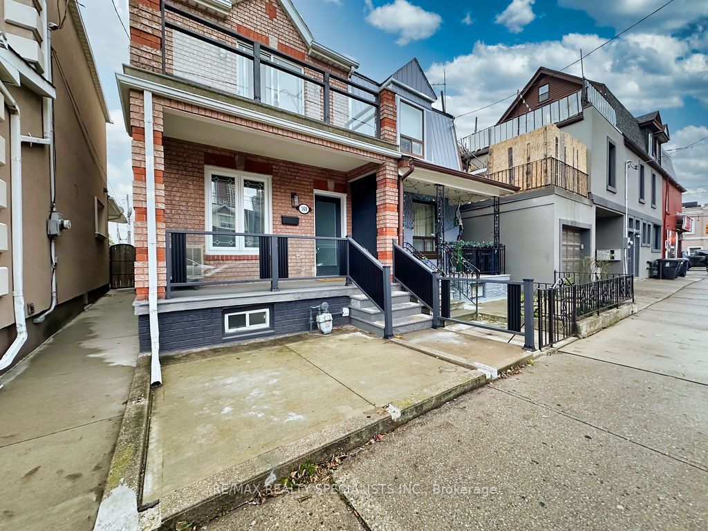 Photo of 169 Lappin Avenue, Toronto, ON M6H 1Y7 (MLS # W12517112)