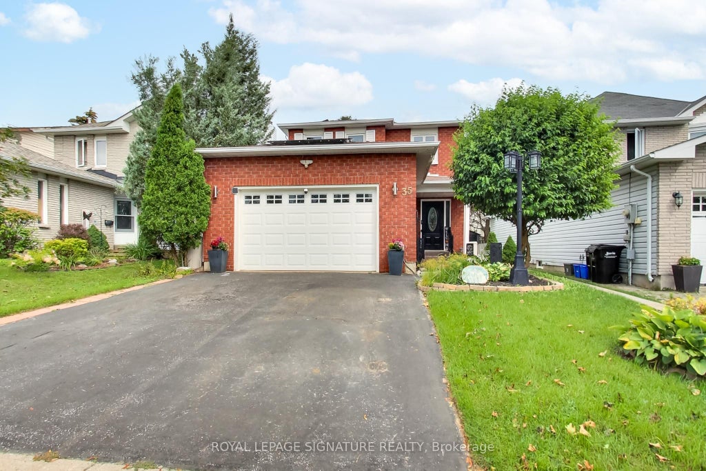 Photo of 35 Carr Drive, Barrie, ON L4N 6M9 (MLS # S13800642)