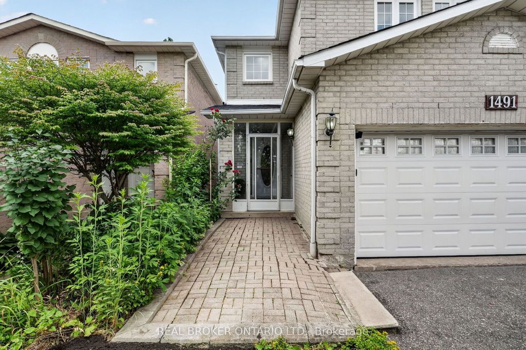 Photo of 1491 Evenside Crescent, Mississauga, ON L5M 3Y3 (MLS # W13546144)