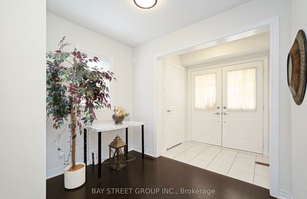 Photo of 53 Fruitvale Circle, Brampton, ON L7A 5B9 (MLS # W13652722)