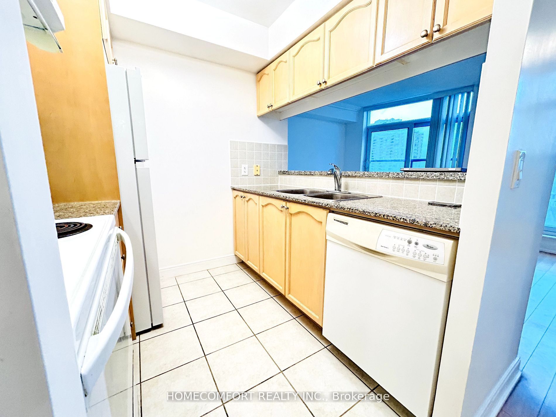238 Bonis Avenue 823