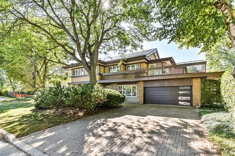 188 Krieghoff Avenue Markham ON L3R 1W3