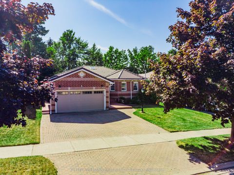 Photo of 8 Kell Place, Barrie, ON L4N 9K3 (MLS # S12414862)