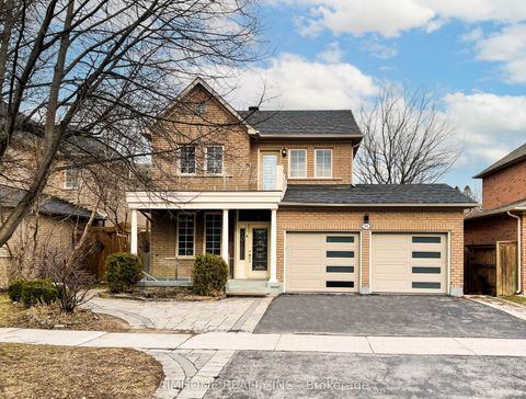 101 Grand Oak Drive E Richmond Hill ON L4E 4A1
