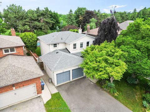 1713 Pengilley Place Mississauga ON L5J 4R8