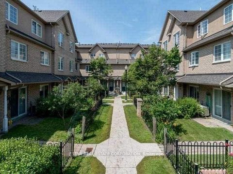 23 St Moritz Way 12 Markham ON L3R 4G4