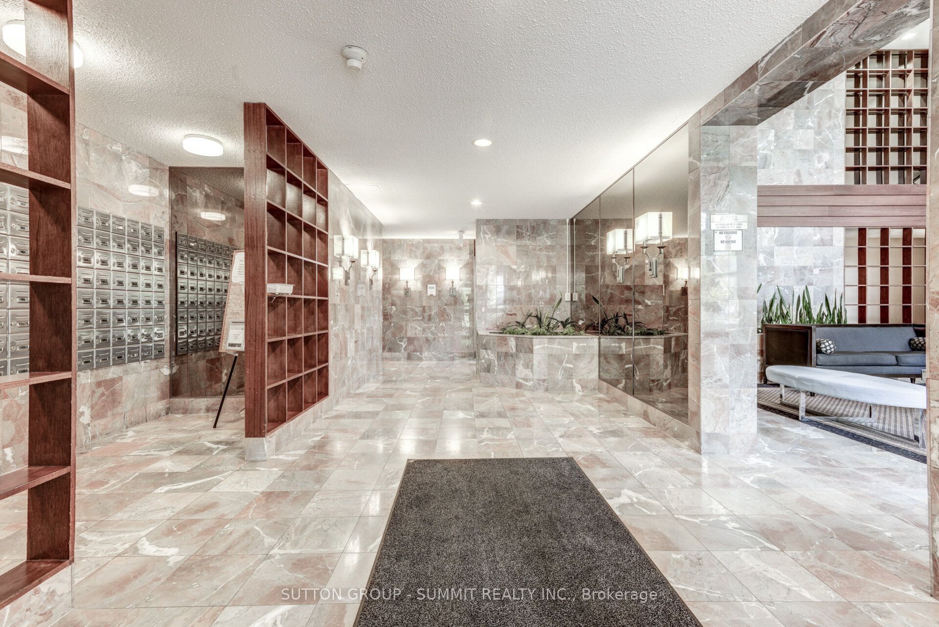 100 County Court Boulevard 1005