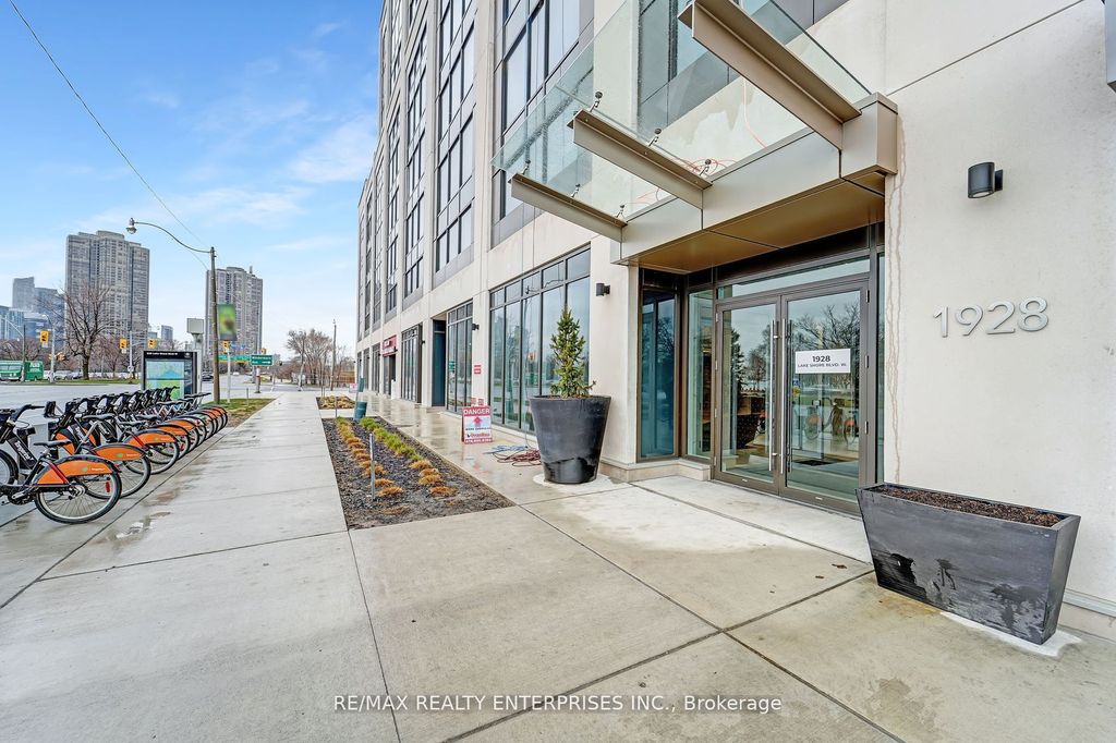 Photo of 1928 Lake Shore Boulevard W #1203, Toronto, ON M6S 0B1 (MLS # W12859278)