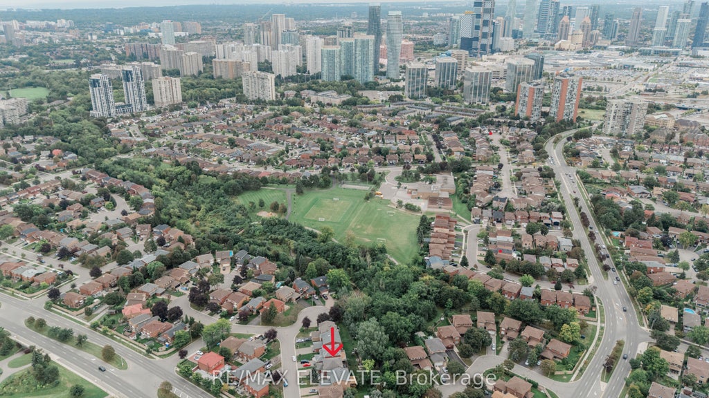 Photo of 4242 Petersburg Crescent, Mississauga, ON L4Z 2T3 (MLS # W13804832)