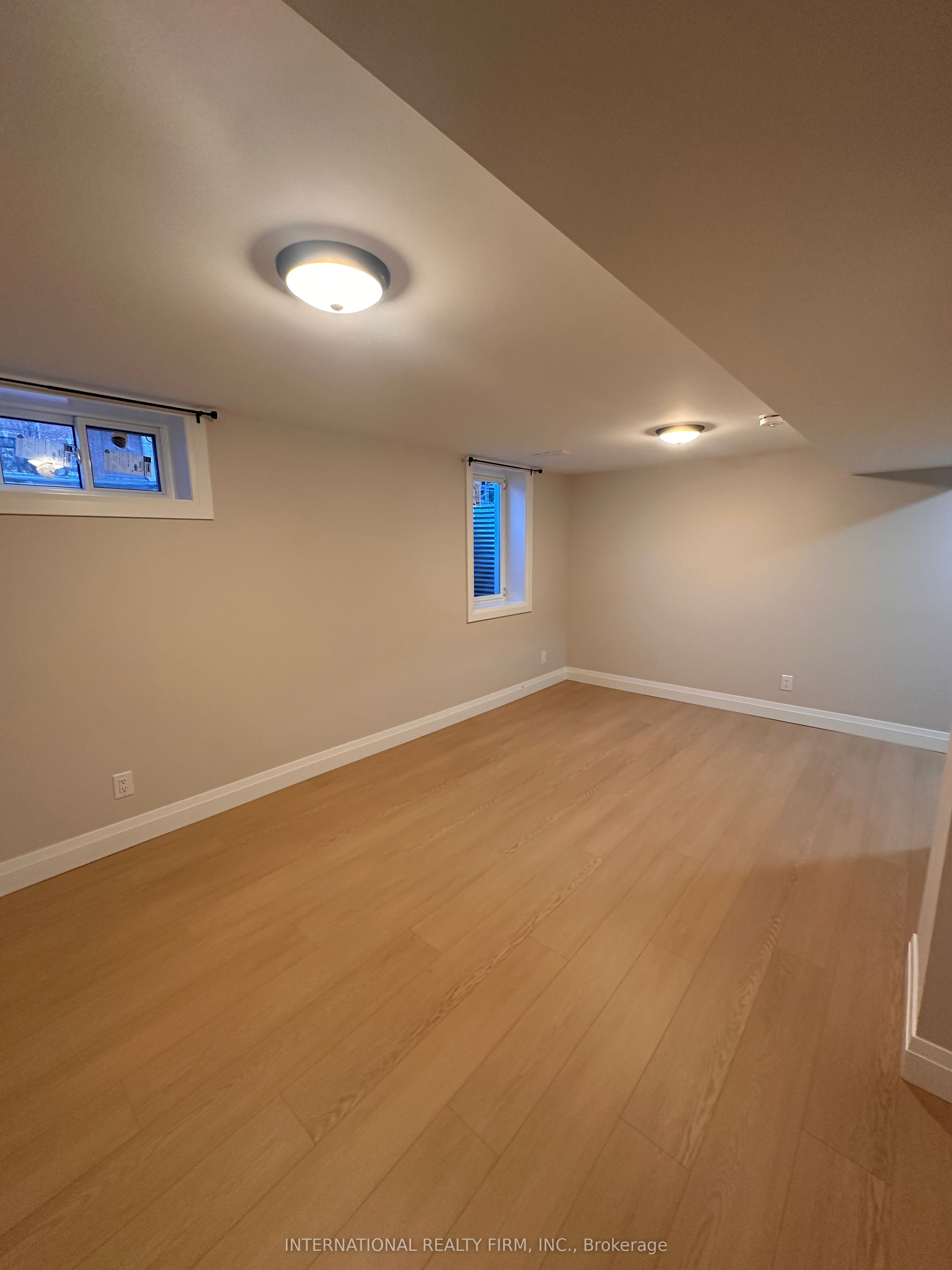 8326 Kipling Avenue (Front)