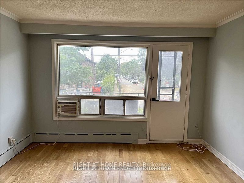 139 Royal York Road 3