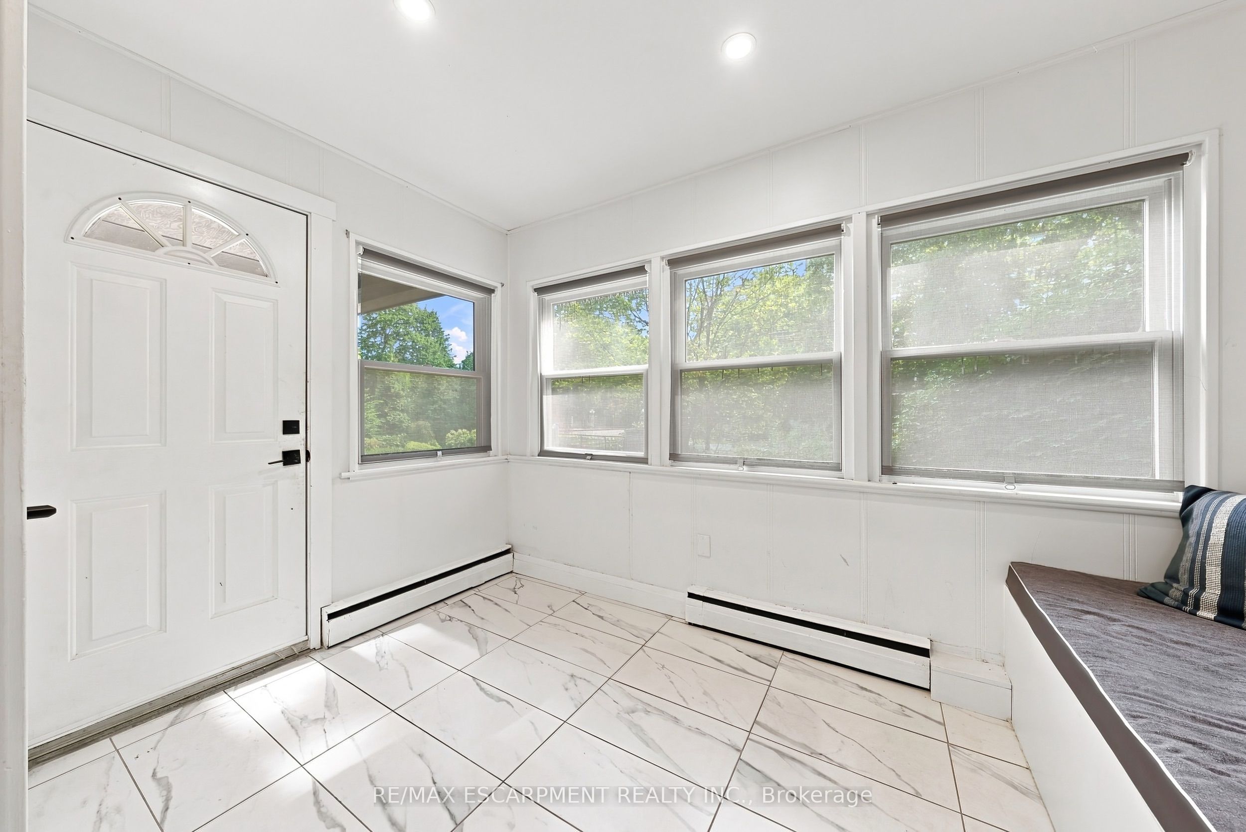 2177 Lakeshore Road
