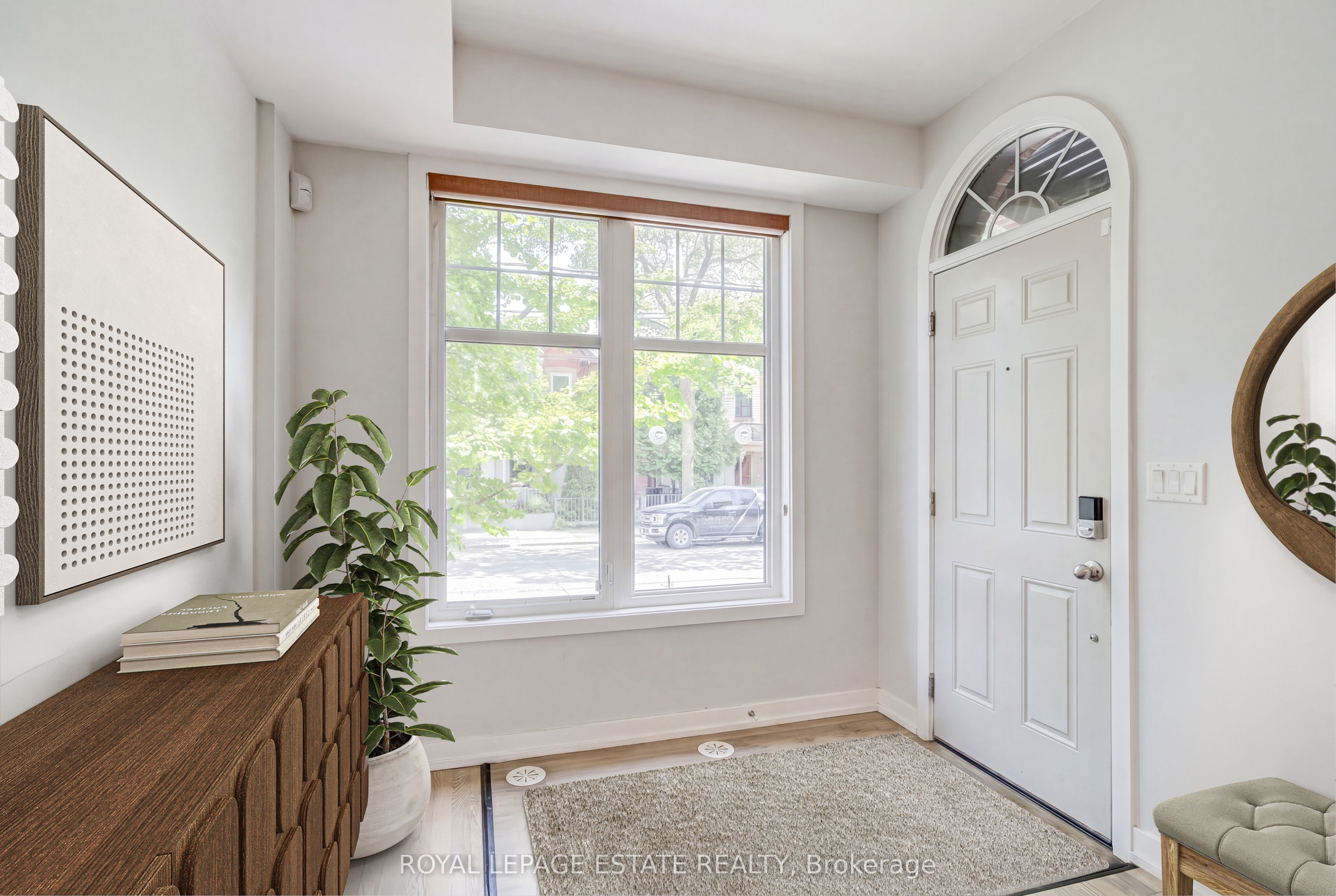 140 Broadview Avenue 32
