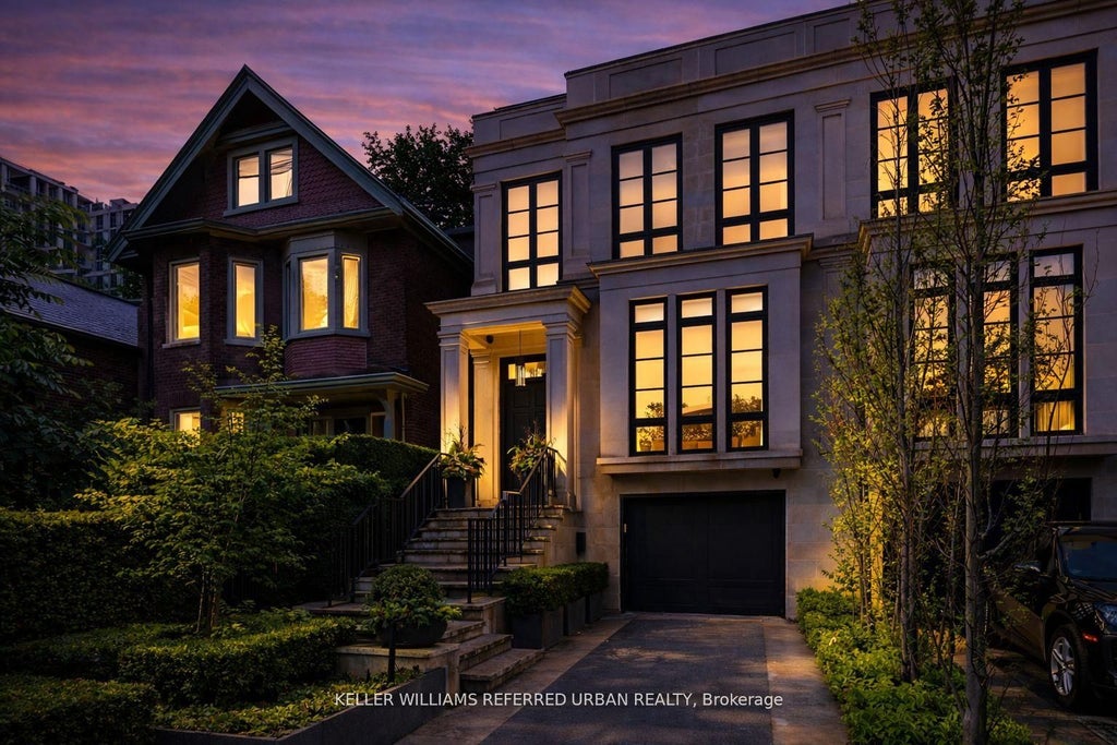 Photo of 130 B Farnham Avenue, Toronto, ON M4V 1H4 (MLS # C13760890)