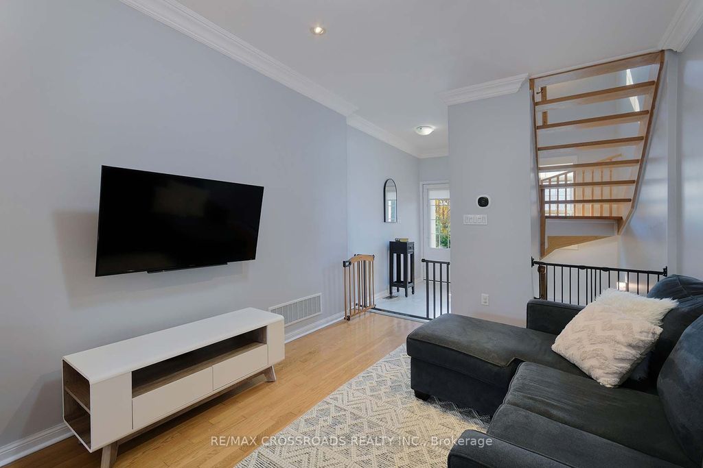 Photo of 3890 Bloor Street W #6, Toronto, ON M9B 1L7 (MLS # W12455183)