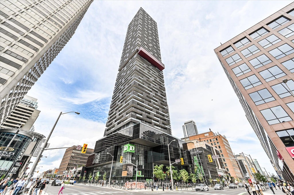 Photo of 8 Eglinton Avenue E #Ph 5801, Toronto, ON M4P 0C1 (MLS # C13472386)