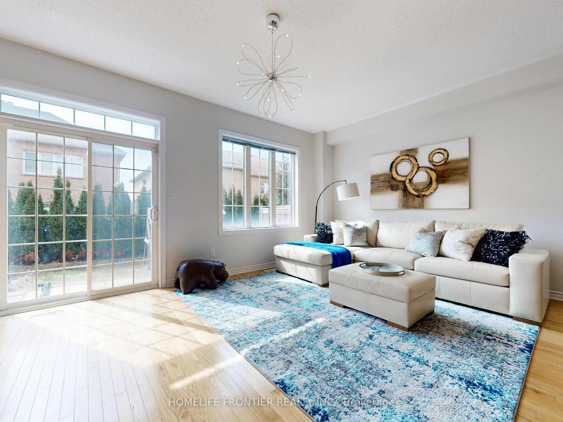 8777 Dufferin Street 6