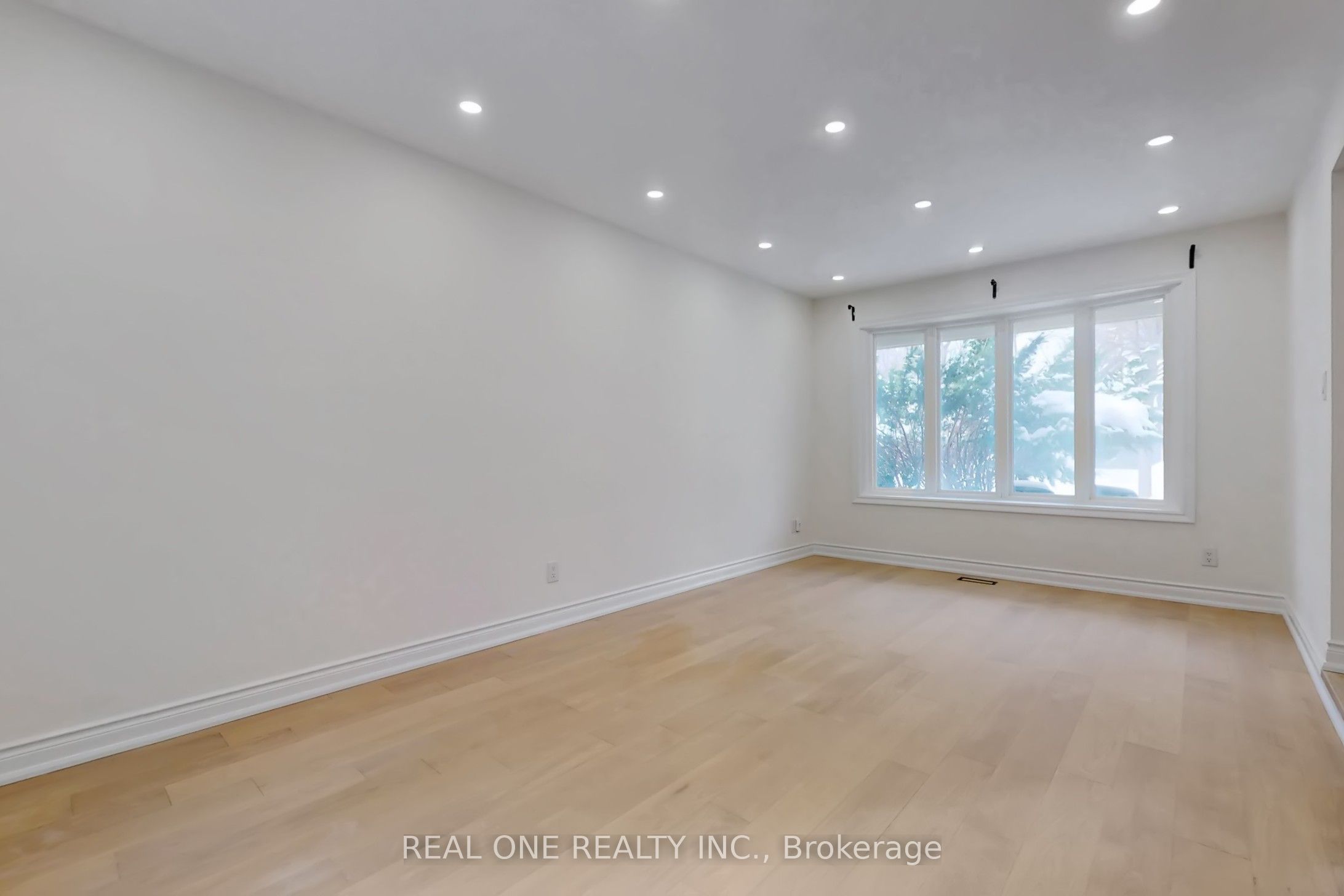 86 Breckonwood Crescent