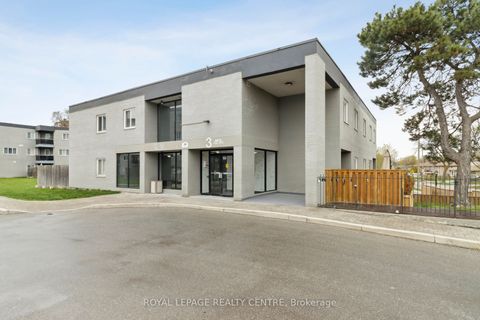 2001 Bonnymede Drive 214 Mississauga ON L5J 4H8