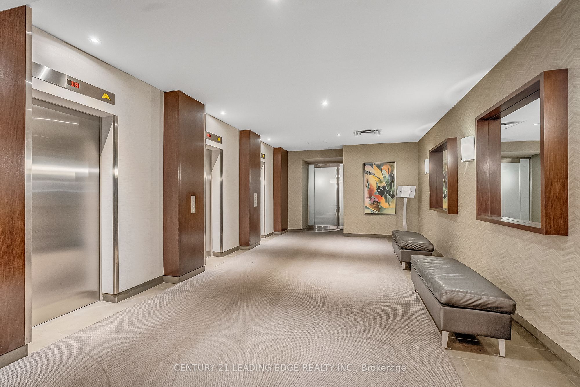 705 King Street W 805