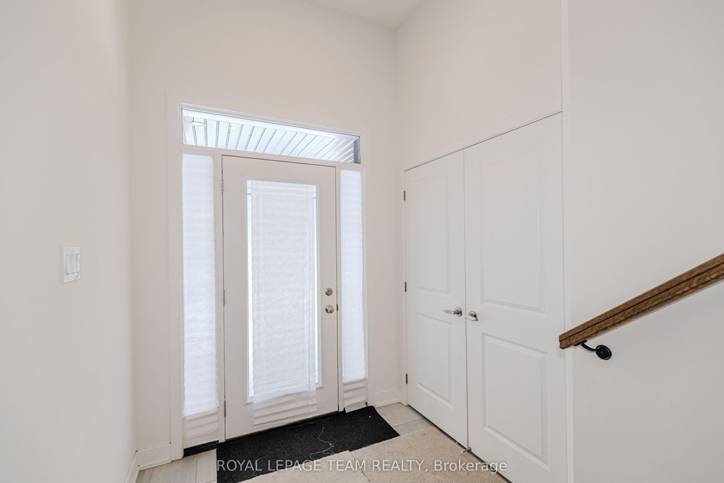 Photo of 867 Anciano Crescent, Kanata, ON K2S 2R8 (MLS # X12912326)