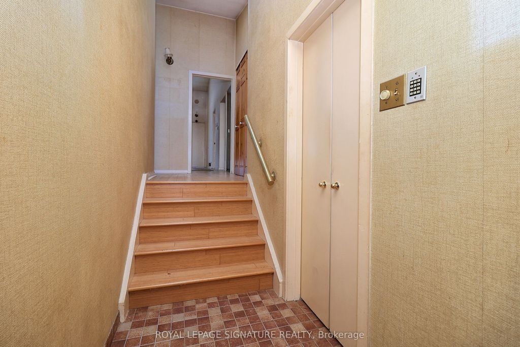 Photo of 155 Three Valleys Drive, Toronto, ON M3A 3C1 (MLS # C12895530)