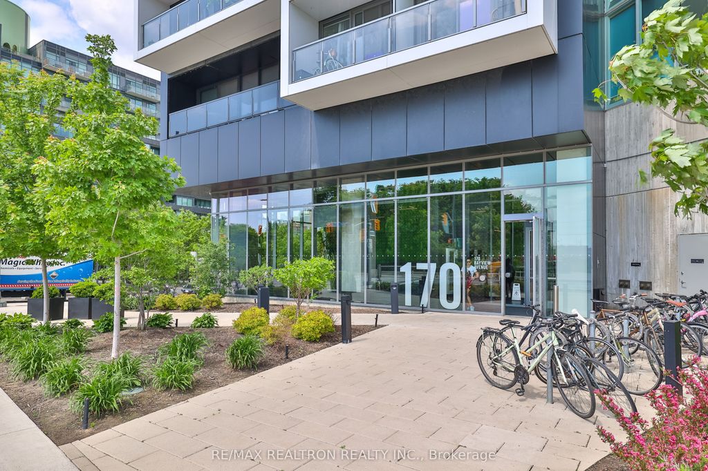 Photo of 170 Bayview Avenue #603, Toronto, ON M5A 0M4 (MLS # C13544886)