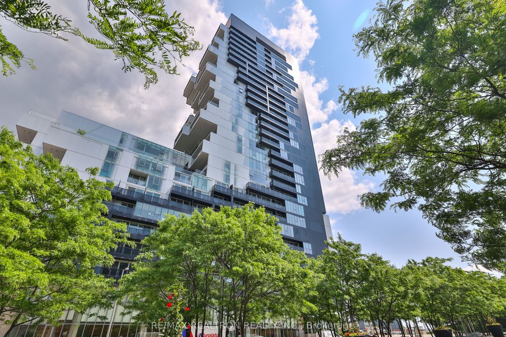 Photo of 170 Bayview Avenue #603, Toronto, ON M5A 0M4 (MLS # C13544886)