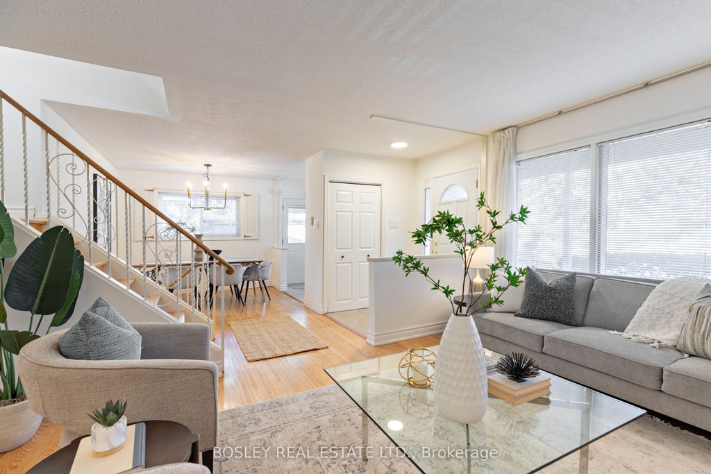 Photo of 33 Roanoke Road, Toronto, ON M3A 1G1 (MLS # C13821378)