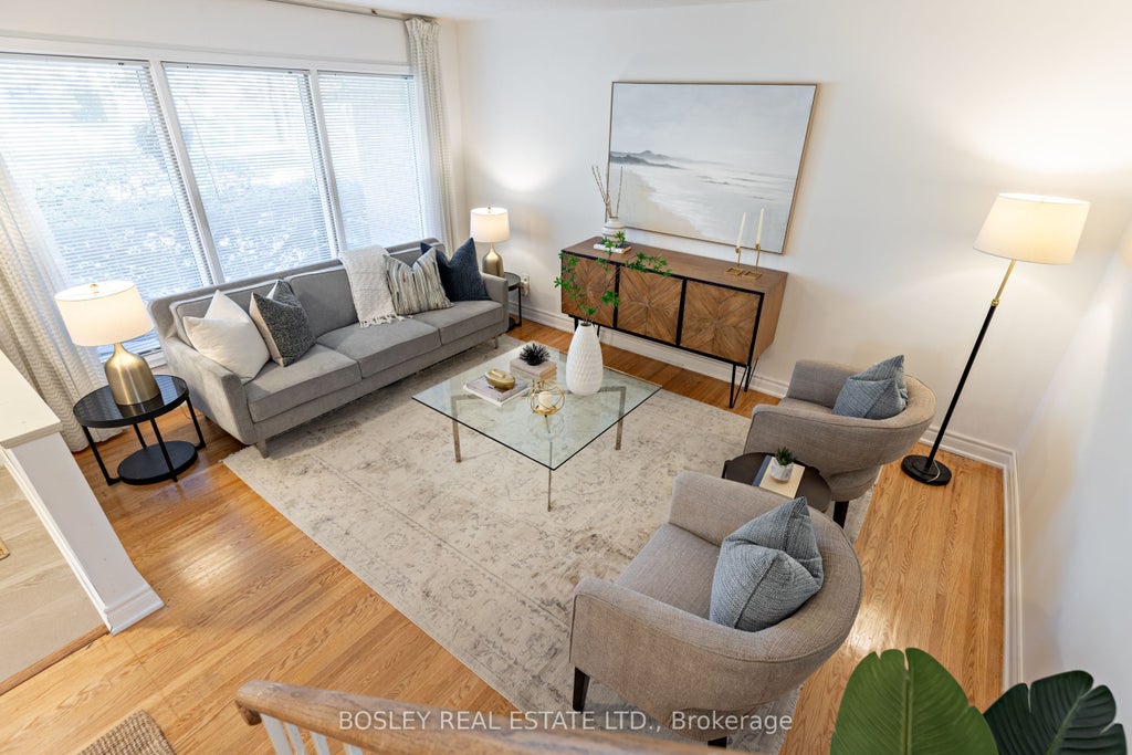 Photo of 33 Roanoke Road, Toronto, ON M3A 1G1 (MLS # C13821378)