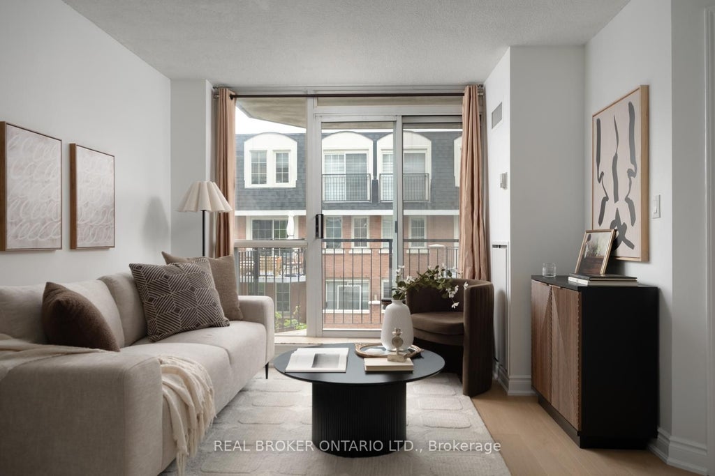 Photo of 1000 King Street W #304, Toronto, ON M6K 3N1 (MLS # C13427834)