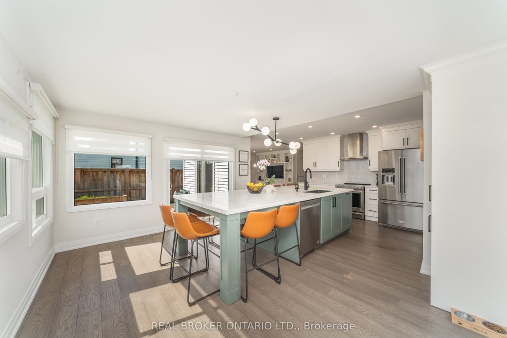 Photo of 1879 Ashwood Avenue, Innisfil, ON L9S 1W1 (MLS # N13802856)